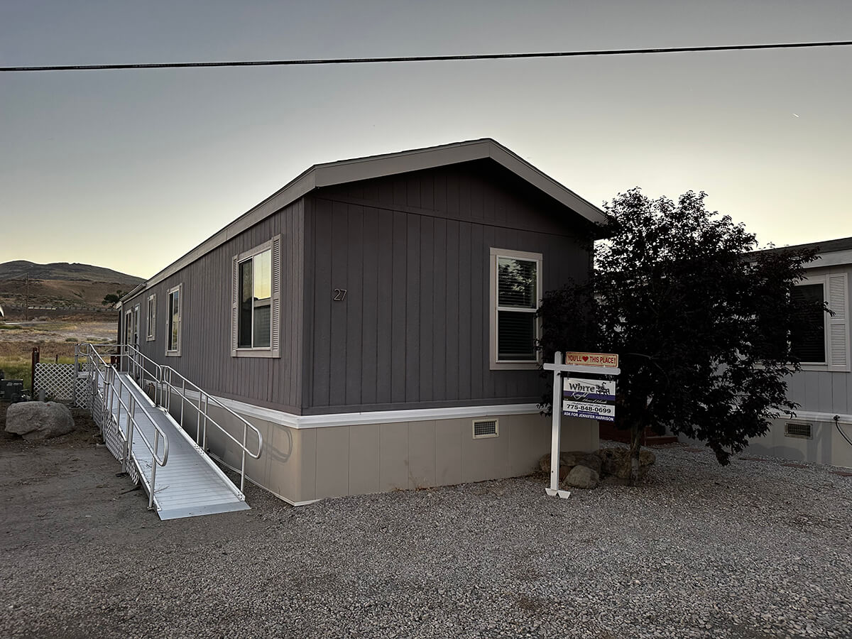 40 Zircon Dr #27