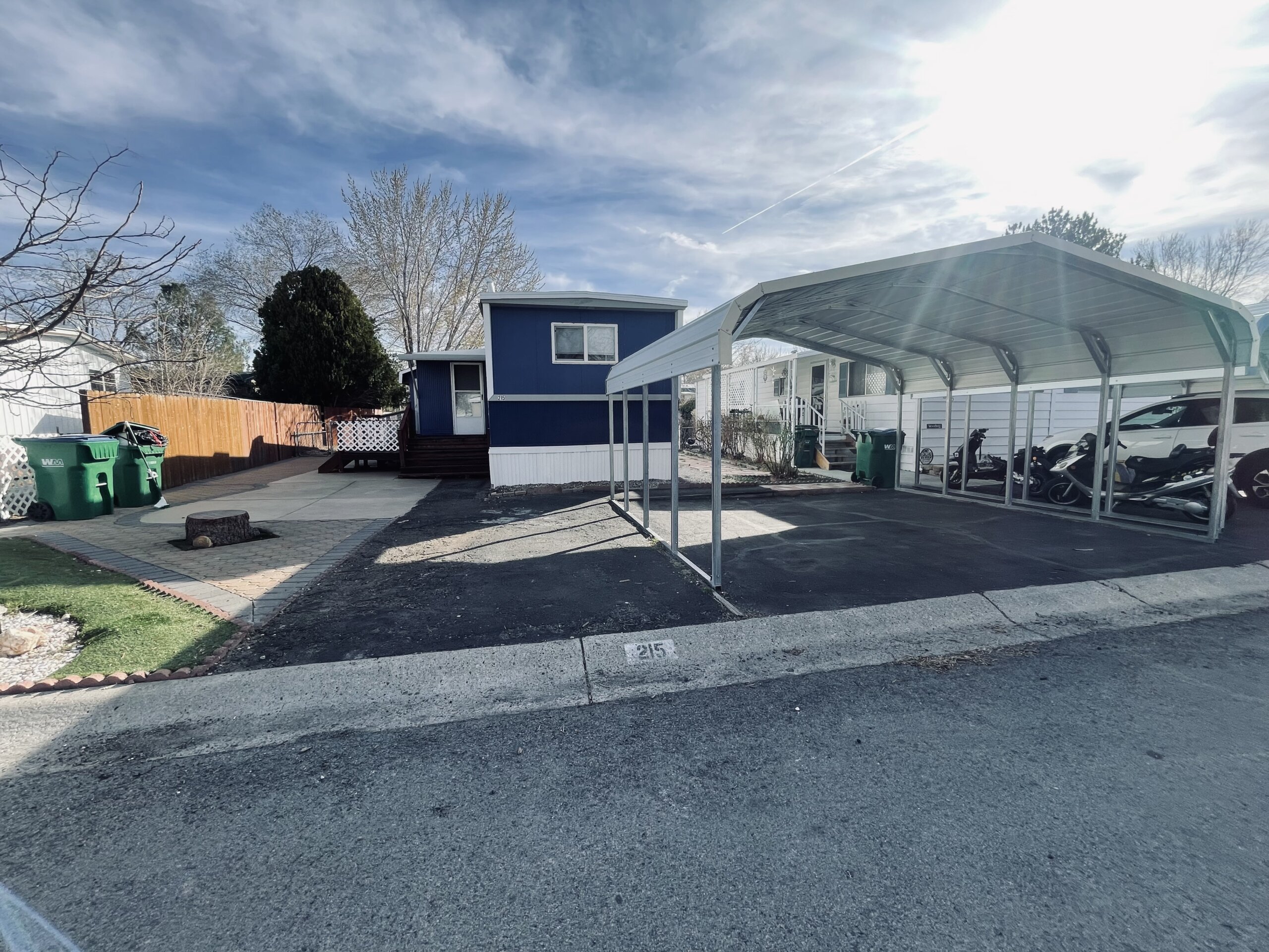 215 Lucky Lane